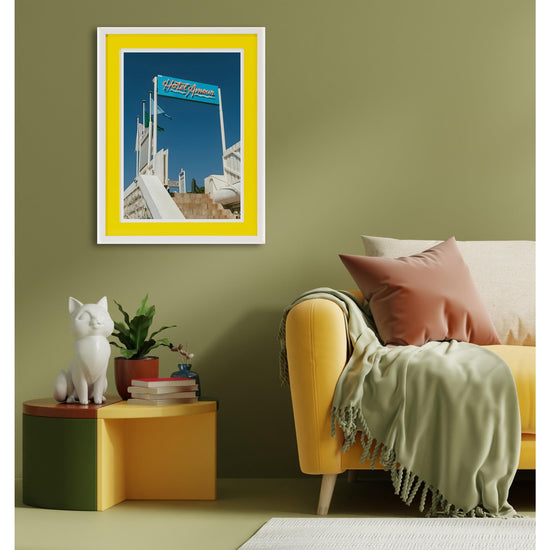 Queen Kerosin Rahmenbild mit Acrylpassepartout - Hotel Amour Hotsell