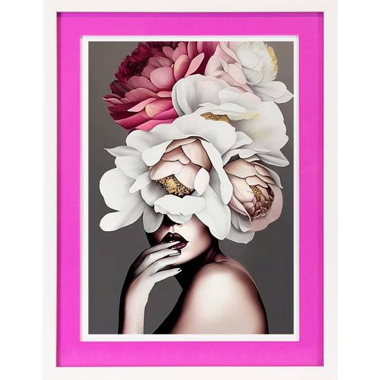 Queen Kerosin Rahmenbild mit Acrylpassepartout - Flower Lady im Angebot