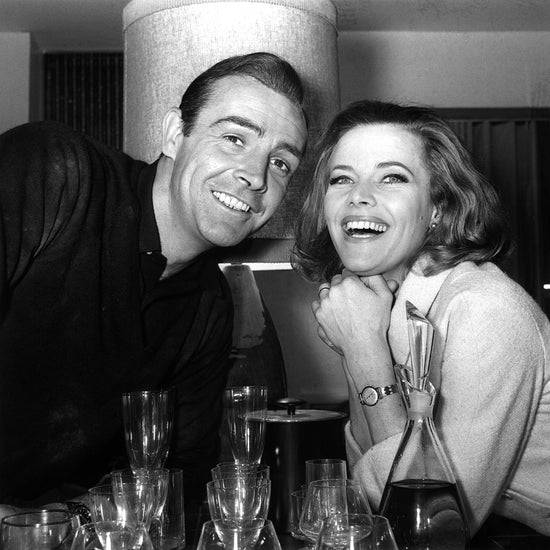 Queen Kerosin Acrylglasbild - Sean Connery & Honor Blackman Online