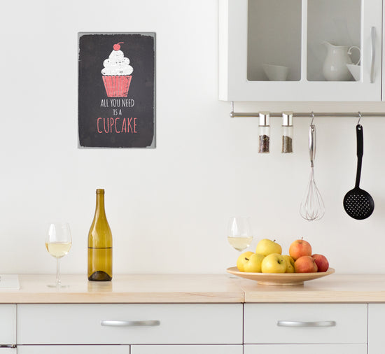 Queen Kerosin Blechschild - Cupcake Black Friday Preise