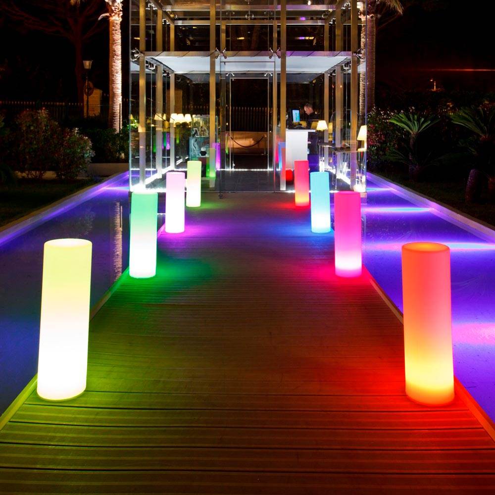 S.Luce LED Außen-Dekolampe Tower 70cm Akkubetrieb mit App-Steuerung im Angebot
