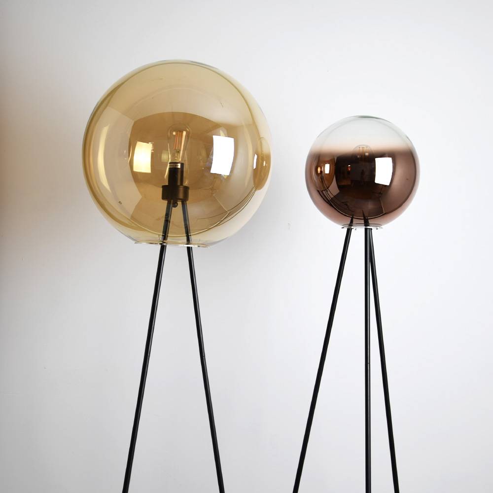 S.Luce s.luce Dreibein-Stehleuchte Orb Tripod 160cm mit Glaskugel Online
