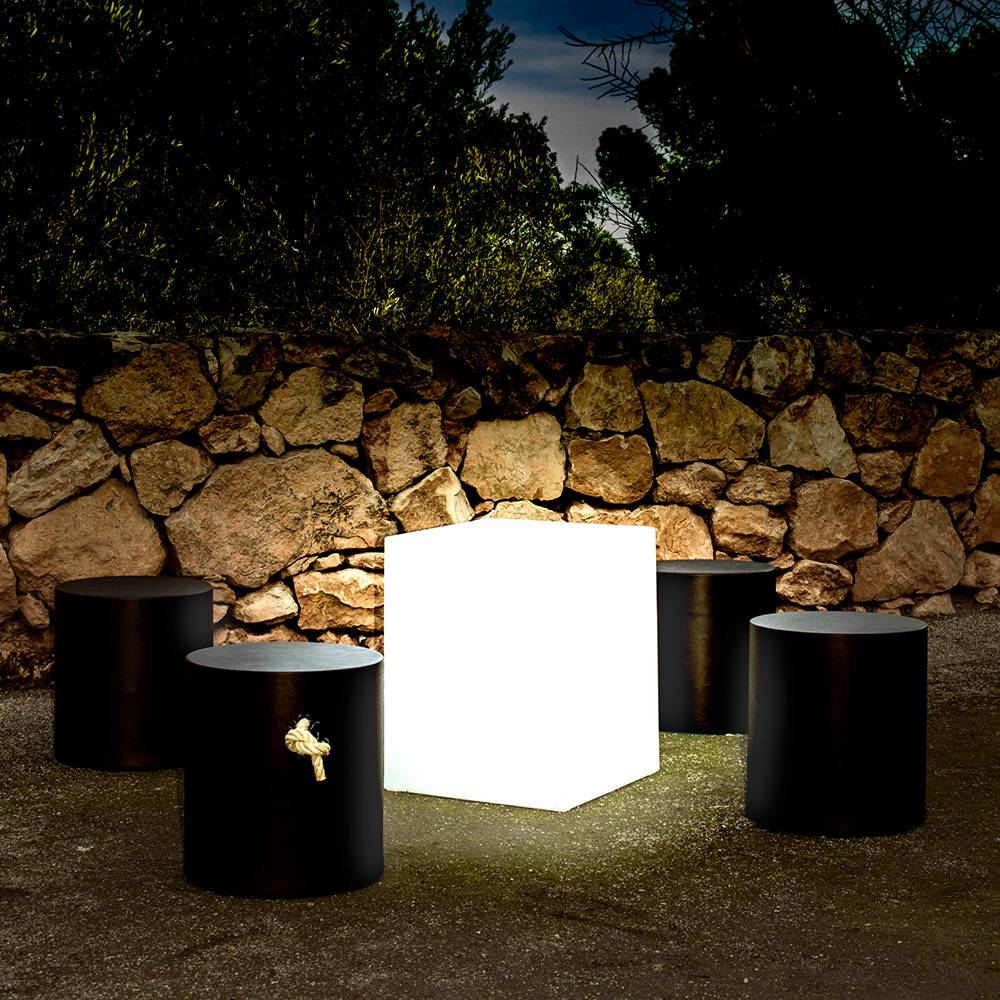 S.Luce Cuby LED-Dekoleuchte mit Akku und Solar Outlet