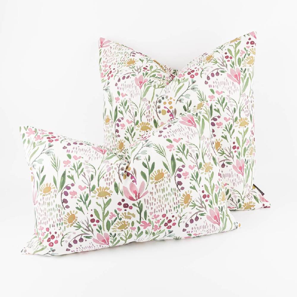 Schöner Leben Kissenhülle Aquarell Blumen weiß rosa grün in versch. Größen von SCHÖNER LEBEN