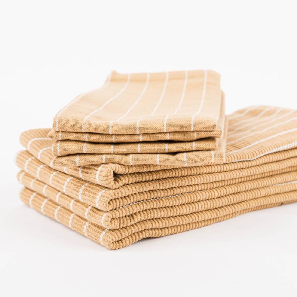 Schöner Leben Set aus 4 Platzsets und 4 Servietten gestreift sandgelb weiß 50x35cm und 40x40cm von Linen & More