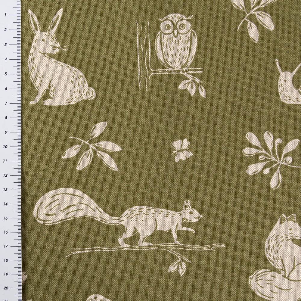 Schöner Leben Dekostoff Halbpanama Forest Animal Scene Waldtiere grün beige 1,4m Breite Verkauf