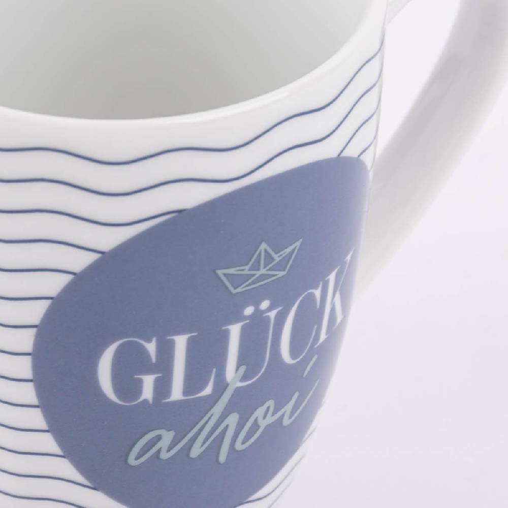 Schöner Leben Tasse aus Porzellan Glück ahoi Schiff Wellenlinien blau weiß 250ml von La Vida JETZT KAUFEN