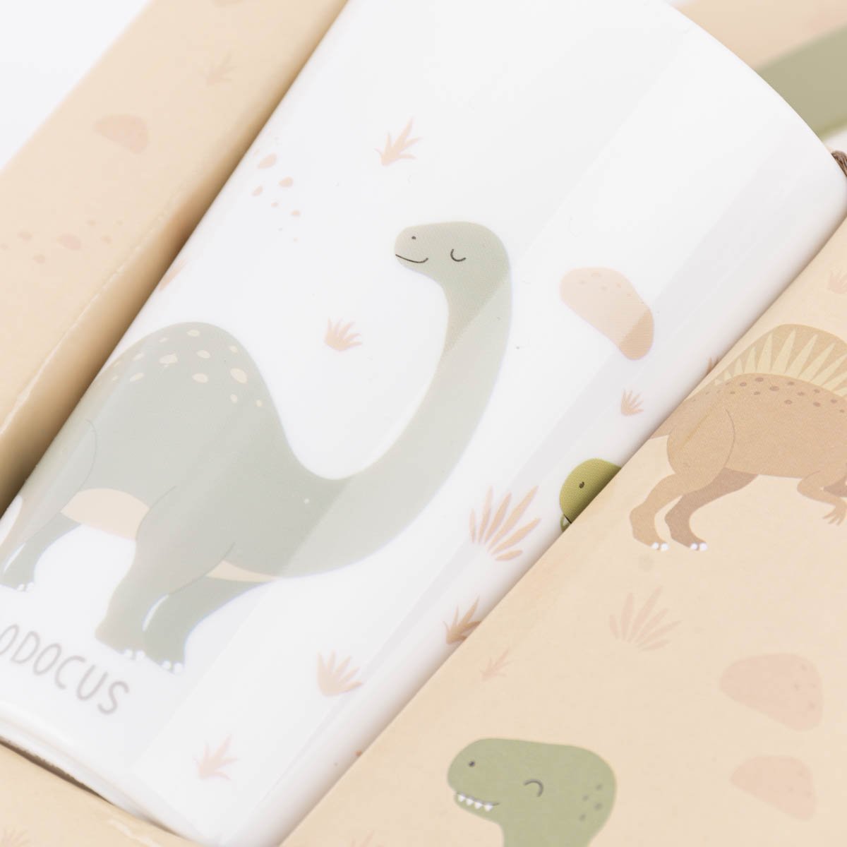 Schöner Leben Kinder Geschirrset 3-tlg. Dinosaurier aus recycelten PET-Flaschen weiß grün 26,5x6,5x24,5cm von Sass & Belle Sonderangebote