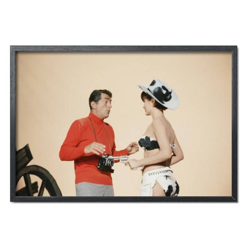 Schöner Wohnen Kollektion Gerahmter Fotoprint 'Dean Martin as Matt Helm on set The Silencers'