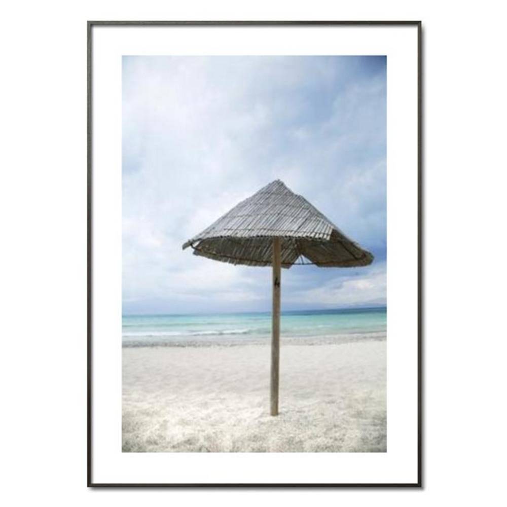 Schöner Wohnen Kollektion Gerahmter Kunstdruck 'lonely parasol' von Iñigo Quintanilla